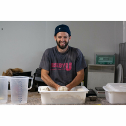 Bastien paix, boulanger